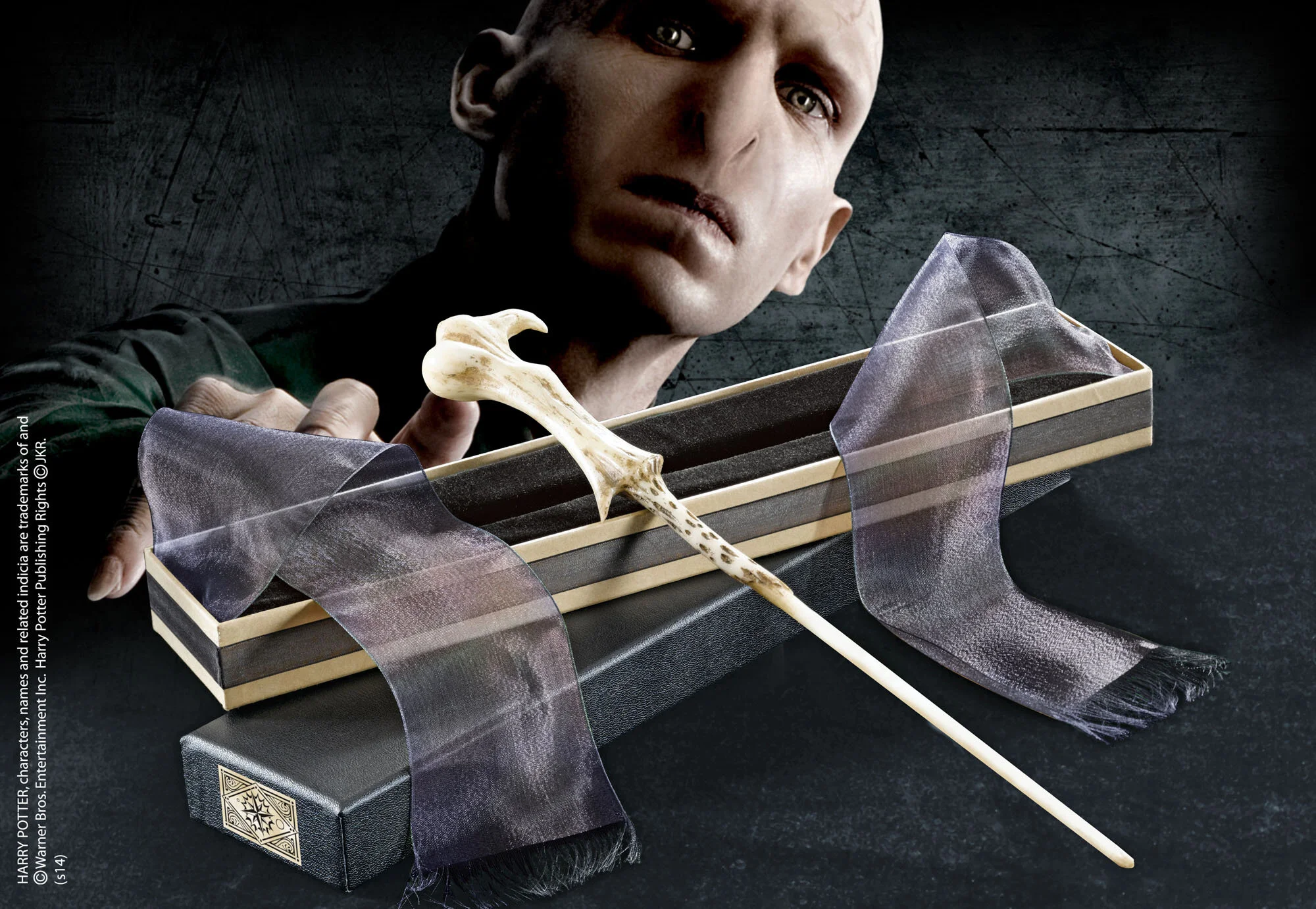 Harry Potter Wands with Ollivanders Boxes — Harry Potter Database